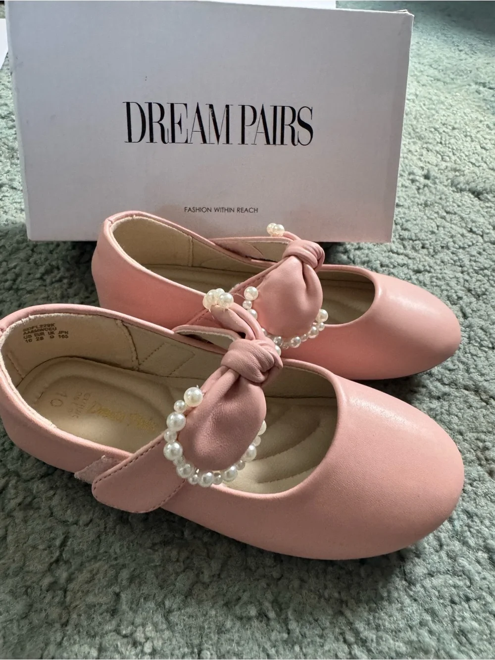 Dream Pairs Girls Pearl Bow Mary Janes in Blush Pink